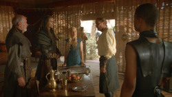 extant_GameOfThrones_3x09-TheRainsOfCastamere_0988