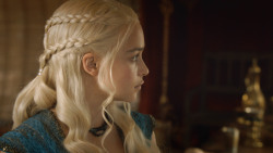 extant_GameOfThrones_3x09-TheRainsOfCastamere_1028