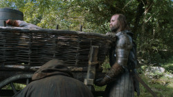 extant_GameOfThrones_3x09-TheRainsOfCastamere_1281