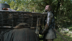 extant_GameOfThrones_3x09-TheRainsOfCastamere_1282