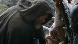 extant_GameOfThrones_3x09-TheRainsOfCastamere_1285