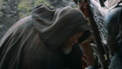 extant_GameOfThrones_3x09-TheRainsOfCastamere_1286
