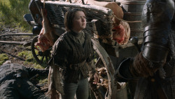 extant_GameOfThrones_3x09-TheRainsOfCastamere_1361