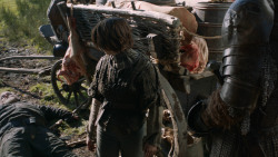 extant_GameOfThrones_3x09-TheRainsOfCastamere_1387