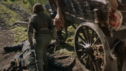 extant_GameOfThrones_3x09-TheRainsOfCastamere_1398