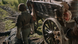 extant_GameOfThrones_3x09-TheRainsOfCastamere_1401