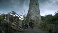 extant_GameOfThrones_3x09-TheRainsOfCastamere_1412