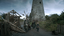 extant_GameOfThrones_3x09-TheRainsOfCastamere_1414