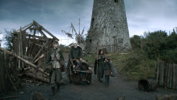 extant_GameOfThrones_3x09-TheRainsOfCastamere_1418