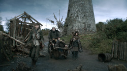 extant_GameOfThrones_3x09-TheRainsOfCastamere_1420