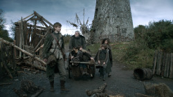 extant_GameOfThrones_3x09-TheRainsOfCastamere_1422
