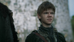 extant_GameOfThrones_3x09-TheRainsOfCastamere_1444
