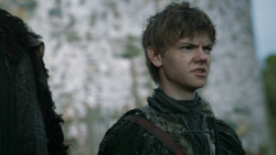extant_GameOfThrones_3x09-TheRainsOfCastamere_1445