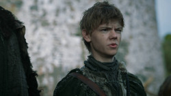 extant_GameOfThrones_3x09-TheRainsOfCastamere_1447
