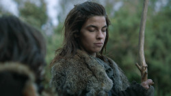 extant_GameOfThrones_3x09-TheRainsOfCastamere_1461