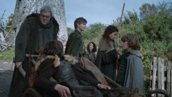 extant_GameOfThrones_3x09-TheRainsOfCastamere_1504
