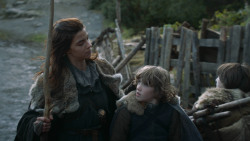 extant_GameOfThrones_3x09-TheRainsOfCastamere_1517