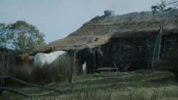 extant_GameOfThrones_3x09-TheRainsOfCastamere_1536