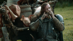 extant_GameOfThrones_3x09-TheRainsOfCastamere_1797
