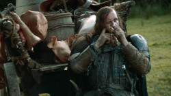 extant_GameOfThrones_3x09-TheRainsOfCastamere_1798