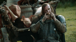 extant_GameOfThrones_3x09-TheRainsOfCastamere_1799