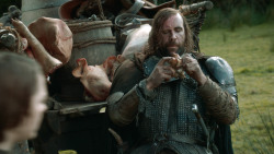extant_GameOfThrones_3x09-TheRainsOfCastamere_1800