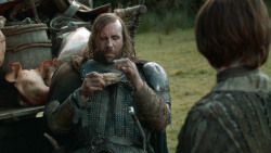 extant_GameOfThrones_3x09-TheRainsOfCastamere_1838