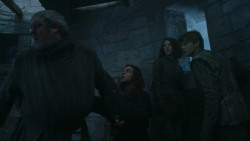 extant_GameOfThrones_3x09-TheRainsOfCastamere_2180