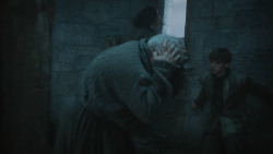 extant_GameOfThrones_3x09-TheRainsOfCastamere_2207