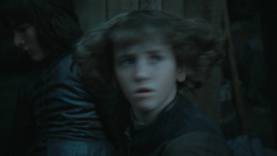 extant_GameOfThrones_3x09-TheRainsOfCastamere_2271