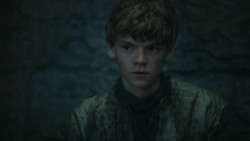extant_GameOfThrones_3x09-TheRainsOfCastamere_2282