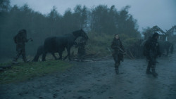 extant_GameOfThrones_3x09-TheRainsOfCastamere_2300