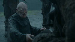 extant_GameOfThrones_3x09-TheRainsOfCastamere_2356