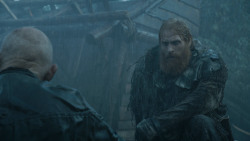 extant_GameOfThrones_3x09-TheRainsOfCastamere_2359