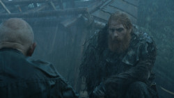 extant_GameOfThrones_3x09-TheRainsOfCastamere_2360