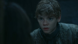 extant_GameOfThrones_3x09-TheRainsOfCastamere_2442