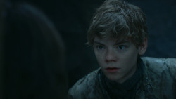 extant_GameOfThrones_3x09-TheRainsOfCastamere_2444