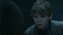 extant_GameOfThrones_3x09-TheRainsOfCastamere_2446