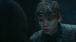 extant_GameOfThrones_3x09-TheRainsOfCastamere_2454
