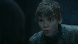 extant_GameOfThrones_3x09-TheRainsOfCastamere_2460