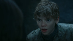 extant_GameOfThrones_3x09-TheRainsOfCastamere_2463
