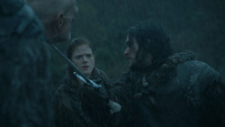 extant_GameOfThrones_3x09-TheRainsOfCastamere_2514
