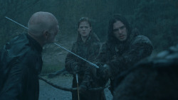 extant_GameOfThrones_3x09-TheRainsOfCastamere_2529