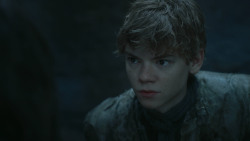 extant_GameOfThrones_3x09-TheRainsOfCastamere_2655