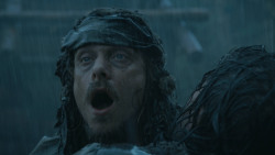 extant_GameOfThrones_3x09-TheRainsOfCastamere_2697