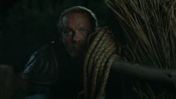 extant_GameOfThrones_3x09-TheRainsOfCastamere_2840