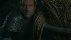extant_GameOfThrones_3x09-TheRainsOfCastamere_2841