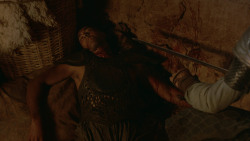 extant_GameOfThrones_3x09-TheRainsOfCastamere_2862
