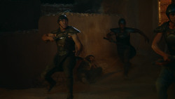 extant_GameOfThrones_3x09-TheRainsOfCastamere_2887