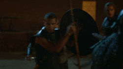 extant_GameOfThrones_3x09-TheRainsOfCastamere_2888